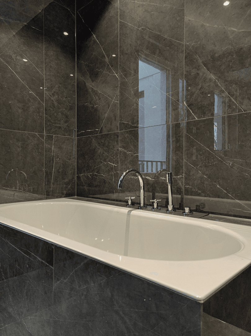 Predaj bytu 2-izbový 78 m², Schlüterstraße 18, Berlin, Berlín Predaj bytu 2-izbový 78 m², Schlüterstraße 18, Berlin, Berlín