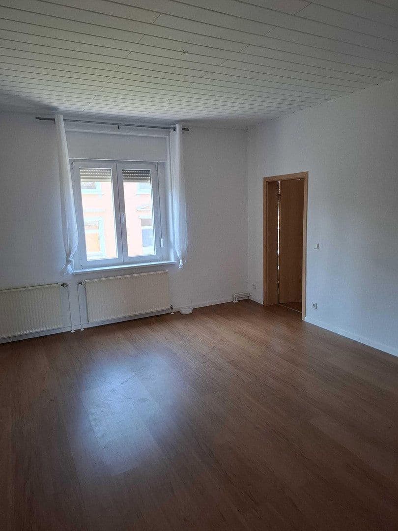 Prenájom bytu 3-izbový 66 m², Demitz-Thumitz, Sasko Prenájom bytu 3-izbový 66 m², Demitz-Thumitz, Sasko