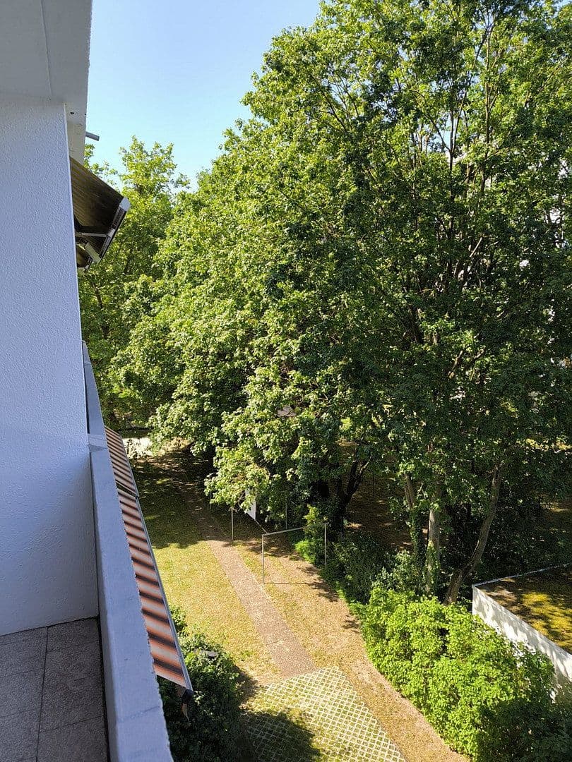 Prenájom bytu 1-izbový 35 m², Friedensallee, Neu-Isenburg, Hesensko Prenájom bytu 1-izbový 35 m², Friedensallee, Neu-Isenburg, Hesensko