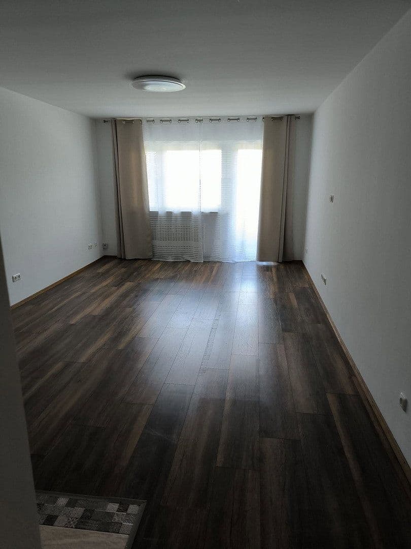 Prenájom bytu 1-izbový 35 m², Friedensallee, Neu-Isenburg, Hesensko Prenájom bytu 1-izbový 35 m², Friedensallee, Neu-Isenburg, Hesensko
