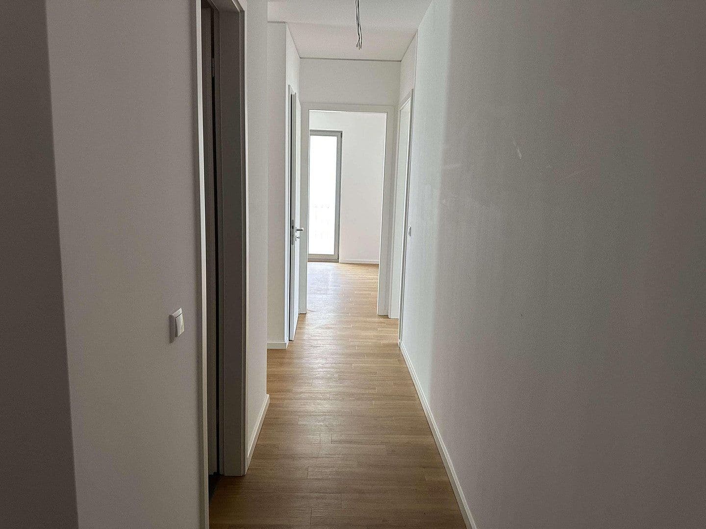 Prenájom bytu 4-izbový 95 m², Wendenschloßstraße 252, Berlin, Berlín Prenájom bytu 4-izbový 95 m², Wendenschloßstraße 252, Berlin, Berlín