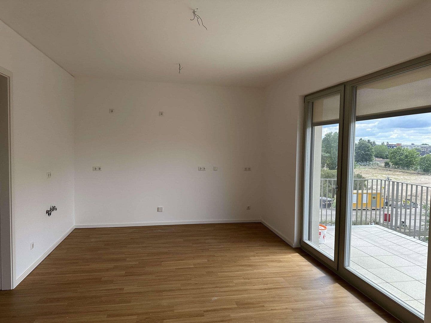 Prenájom bytu 4-izbový 95 m², Wendenschloßstraße 252, Berlin, Berlín Prenájom bytu 4-izbový 95 m², Wendenschloßstraße 252, Berlin, Berlín