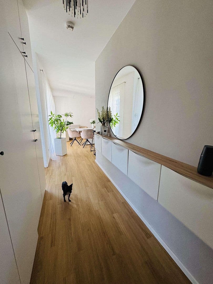 Prenájom bytu 4-izbový 95 m², Wendenschloßstraße 252, Berlin, Berlín Prenájom bytu 4-izbový 95 m², Wendenschloßstraße 252, Berlin, Berlín
