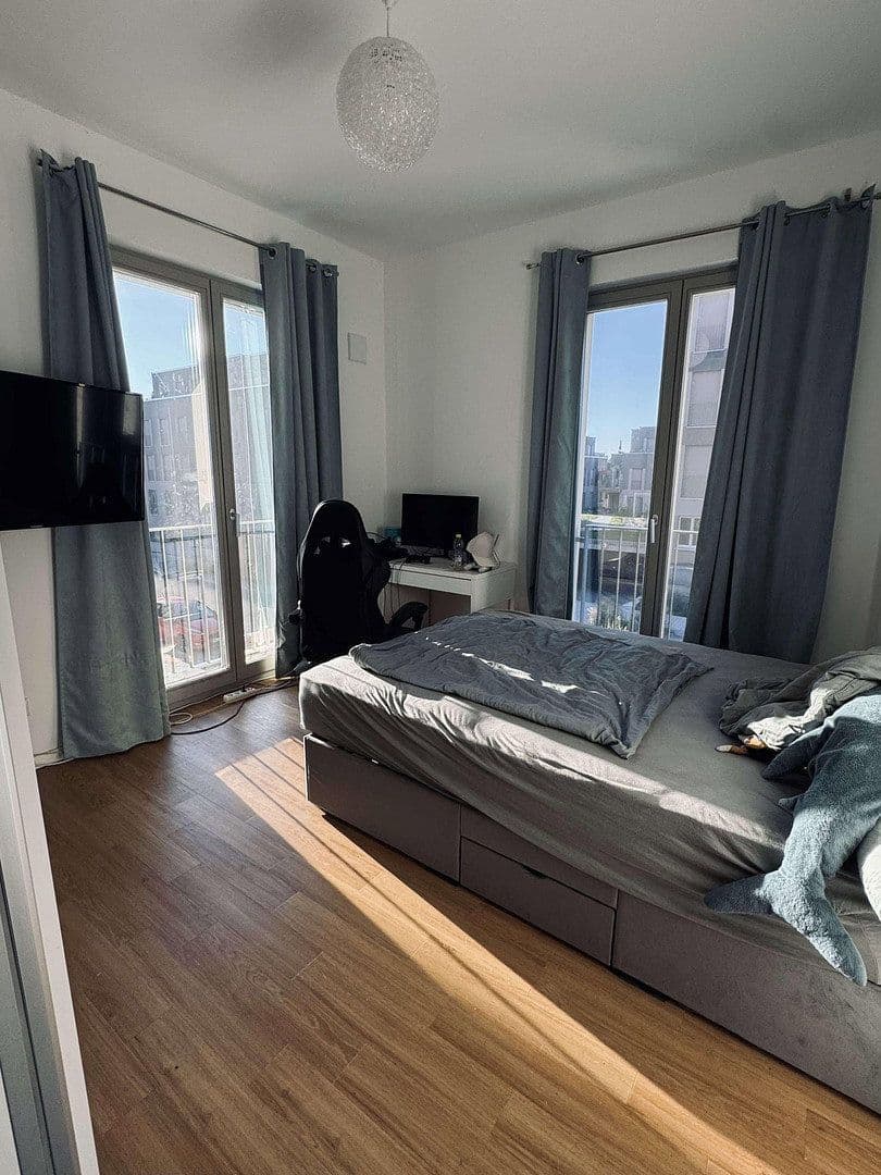 Prenájom bytu 4-izbový 95 m², Wendenschloßstraße 252, Berlin, Berlín Prenájom bytu 4-izbový 95 m², Wendenschloßstraße 252, Berlin, Berlín