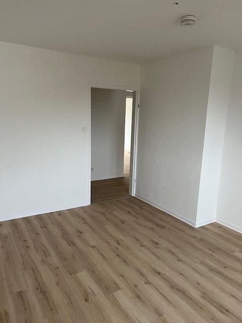 Prenájom bytu 2-izbový 57 m², Ludwigshafen, Porýnie-Falcko Prenájom bytu 2-izbový 57 m², Ludwigshafen, Porýnie-Falcko