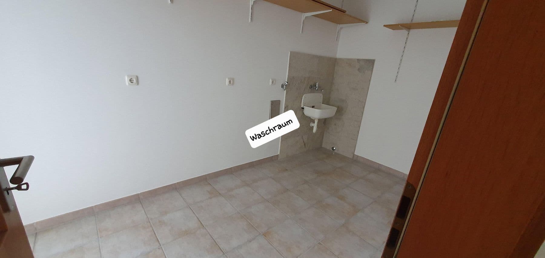 Prenájom bytu 4-izbový 145 m², Hirschaid, Bavorsko Prenájom bytu 4-izbový 145 m², Hirschaid, Bavorsko