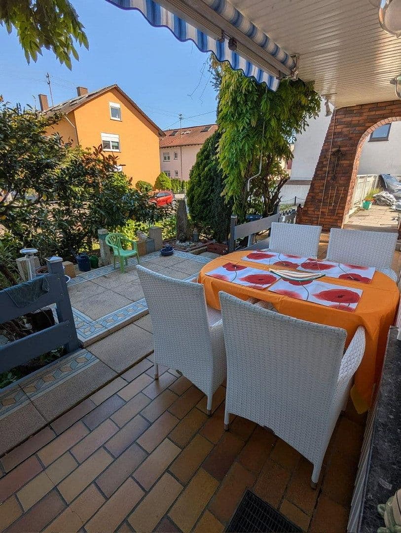 Predaj domu 297 m², pozemek 627 m², Graben-Neudorf, Bádensko-Wurttembersko Predaj domu 297 m², pozemek 627 m², Graben-Neudorf, Bádensko-Wurttembersko