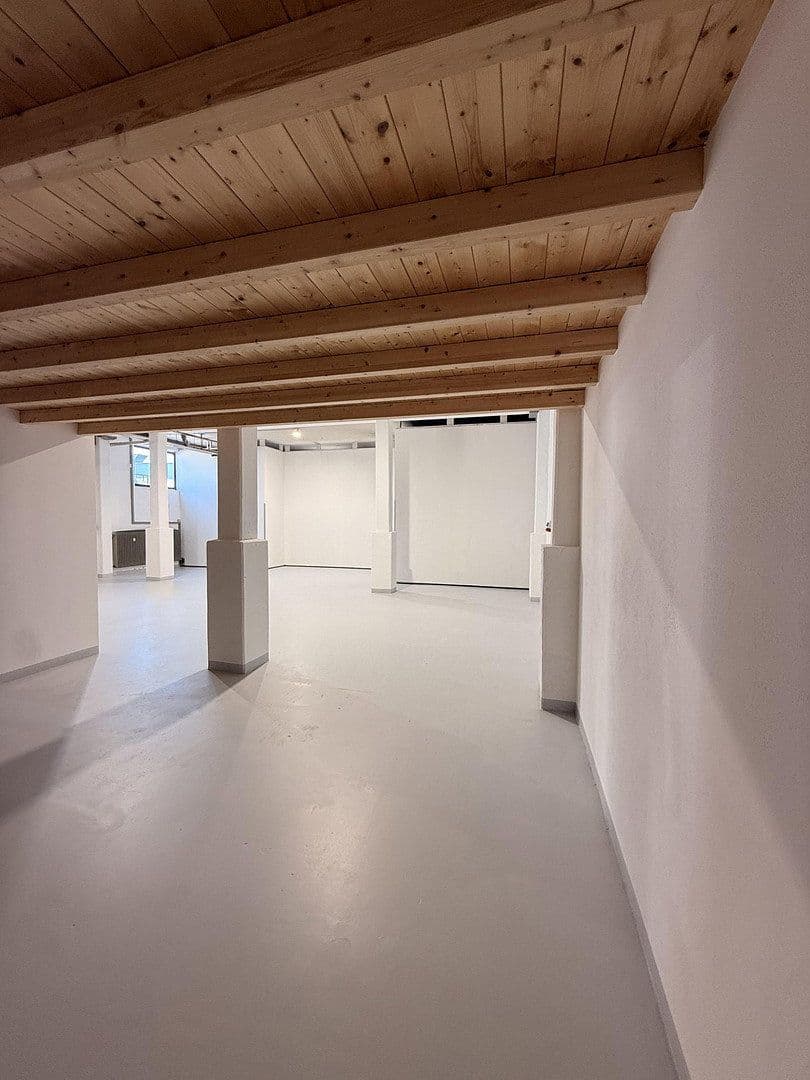 Prenájom nebytového priestoru 141 m², Asbach-Bäumenheim, Bavorsko Prenájom nebytového priestoru 141 m², Asbach-Bäumenheim, Bavorsko