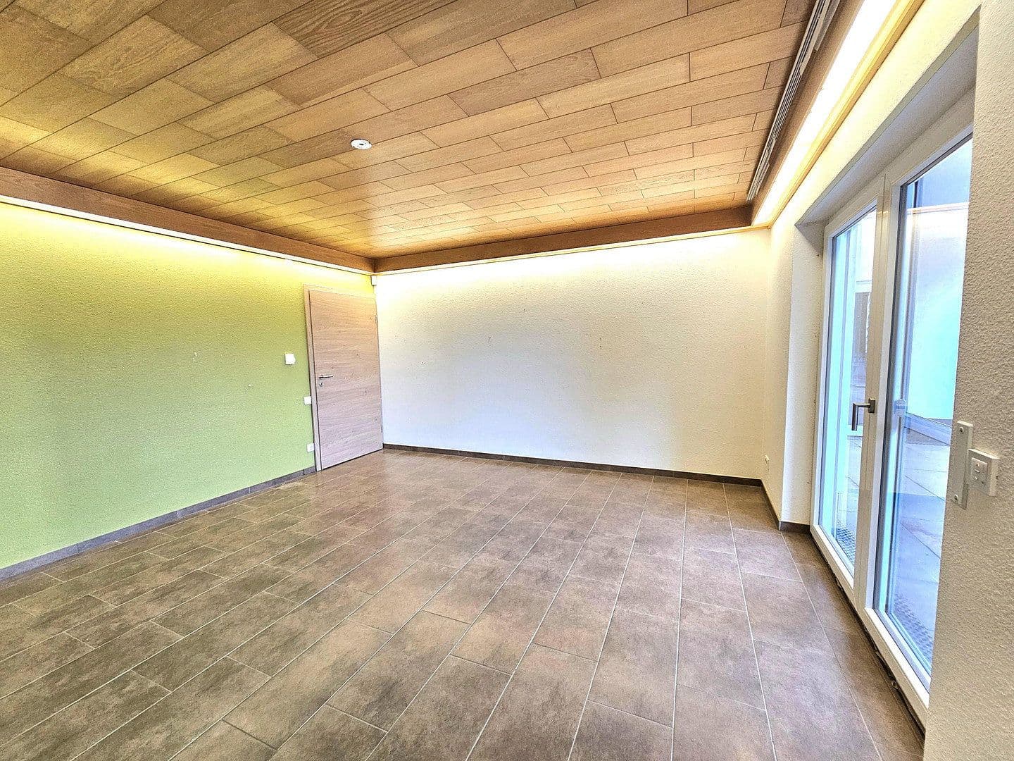Prenájom bytu 4-izbový 155 m², Feldstraße 3, Bad Soden-Salmünster, Hesensko Prenájom bytu 4-izbový 155 m², Feldstraße 3, Bad Soden-Salmünster, Hesensko
