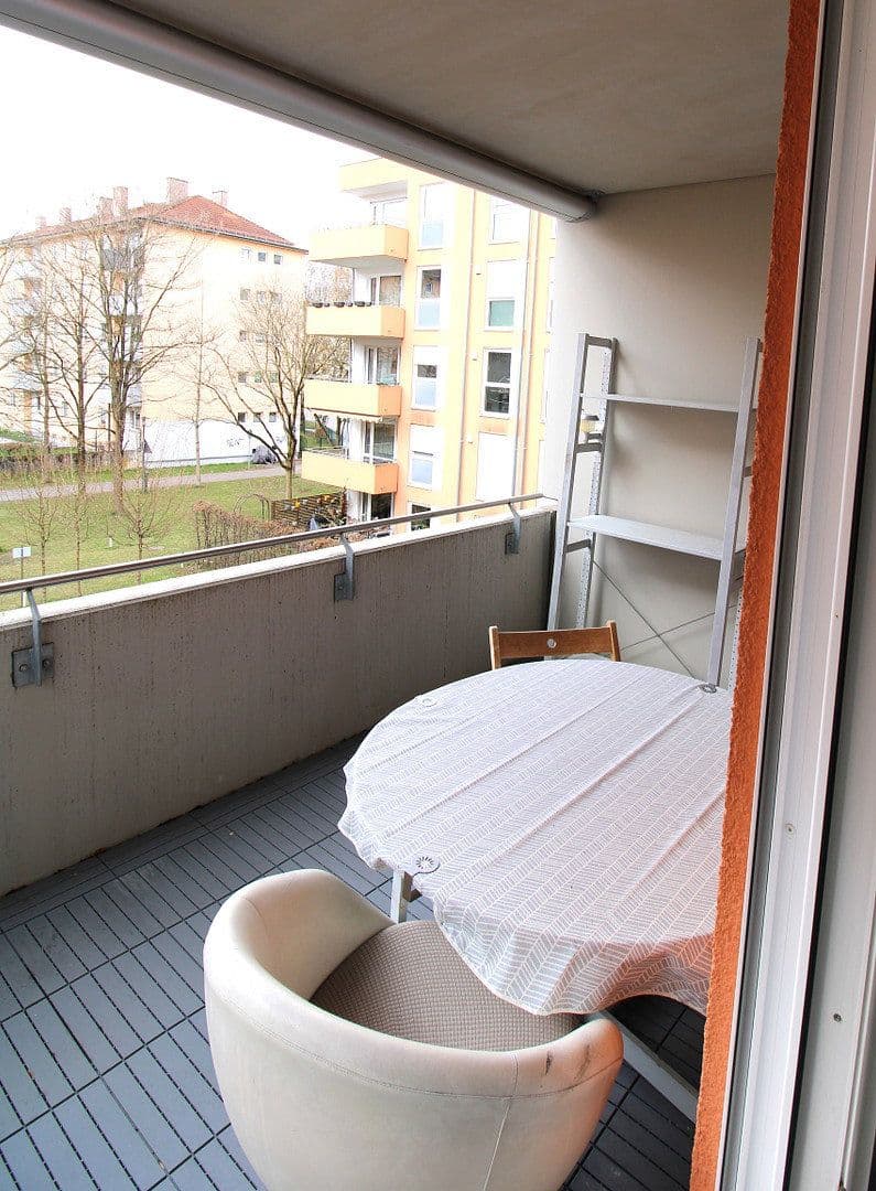 Prenájom bytu 3-izbový 71 m², Wallbergstraße 14, München, Bavorsko Prenájom bytu 3-izbový 71 m², Wallbergstraße 14, München, Bavorsko