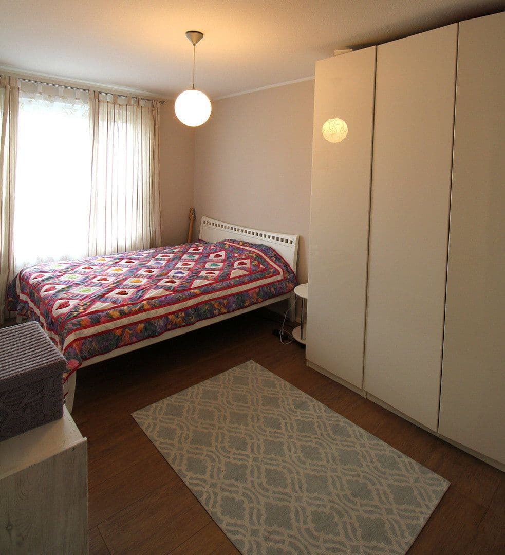 Prenájom bytu 3-izbový 71 m², Wallbergstraße 14, München, Bavorsko Prenájom bytu 3-izbový 71 m², Wallbergstraße 14, München, Bavorsko