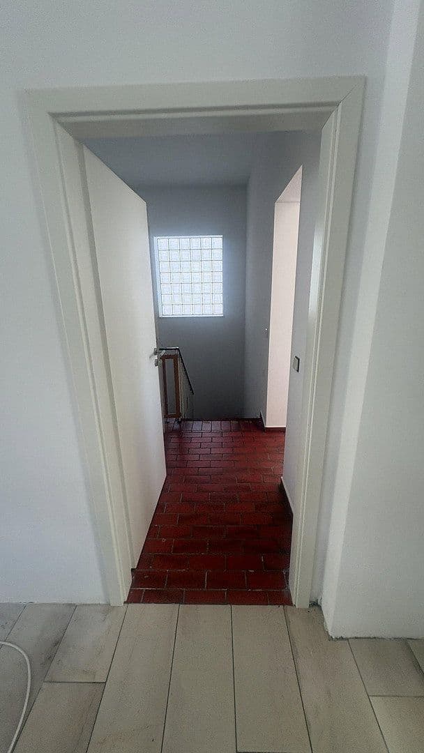 Prenájom kancelárie 105 m², Melle, Dolné Sasko Prenájom kancelárie 105 m², Melle, Dolné Sasko