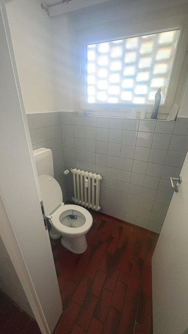 Prenájom kancelárie 105 m², Melle, Dolné Sasko Prenájom kancelárie 105 m², Melle, Dolné Sasko