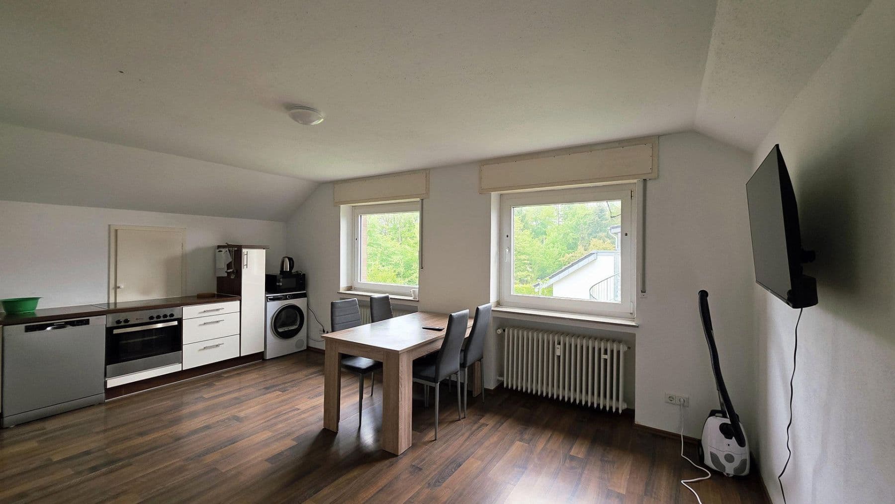 Predaj domu 367 m², pozemek 1.462 m², Bielefeld, Severné Porýnie - Westfálsko Predaj domu 367 m², pozemek 1.462 m², Bielefeld, Severné Porýnie - Westfálsko