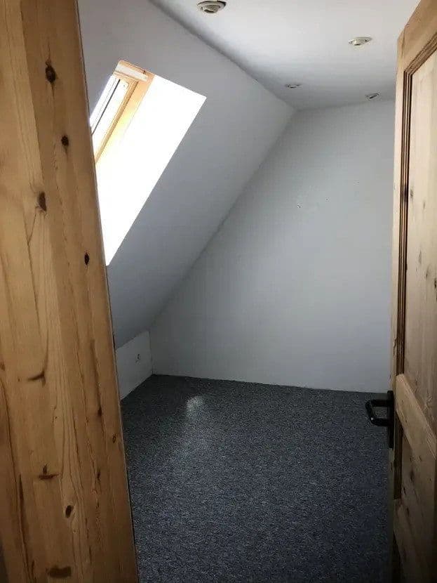 Prenájom bytu 5-izbový 102 m², Bergisch Gladbach, Severné Porýnie - Westfálsko Prenájom bytu 5-izbový 102 m², Bergisch Gladbach, Severné Porýnie - Westfálsko