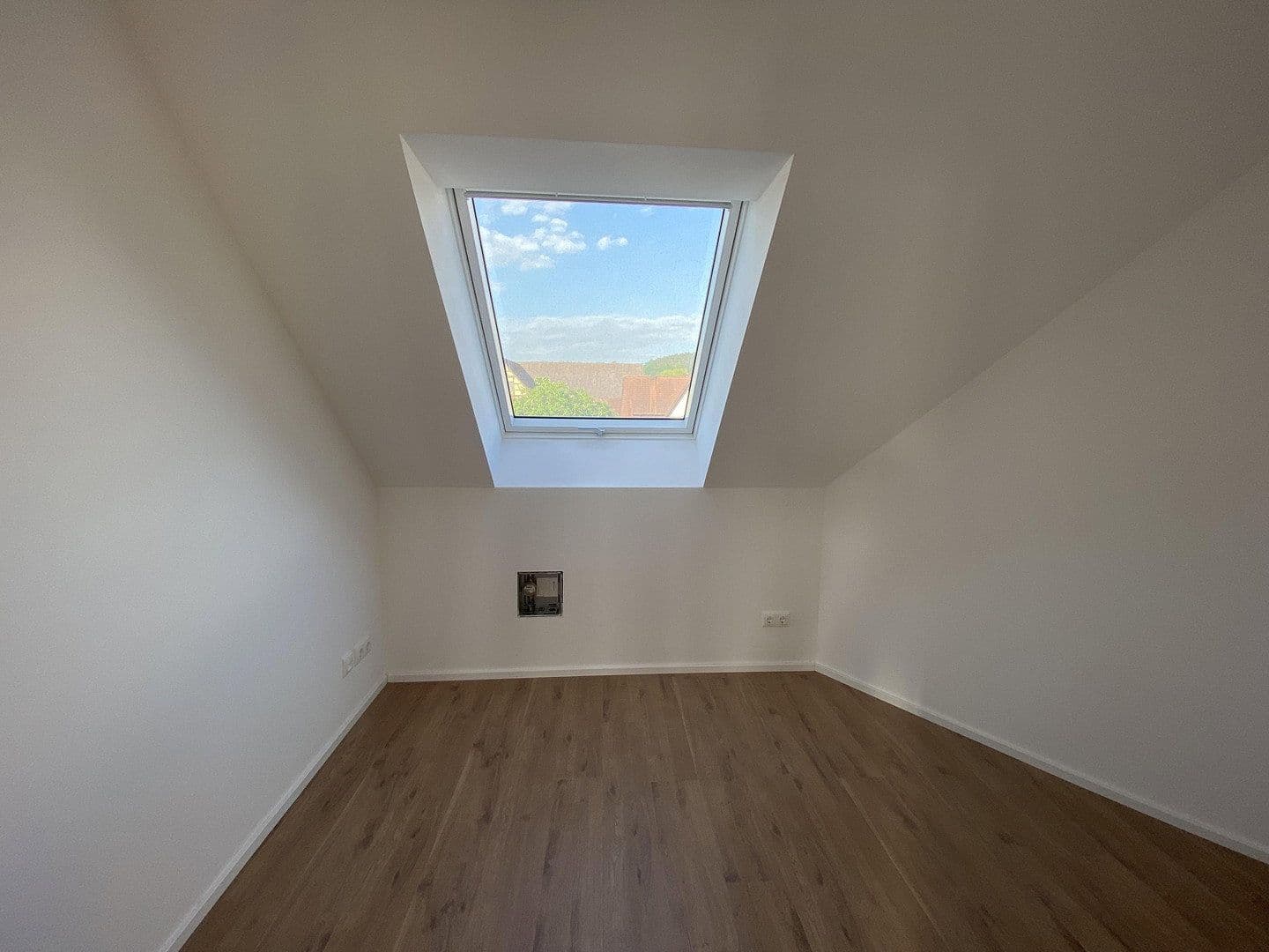 Prenájom bytu 3-izbový 98 m², Hetzles, Bavorsko Prenájom bytu 3-izbový 98 m², Hetzles, Bavorsko