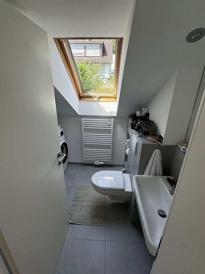 Prenájom bytu 2-izbový 80 m², Kastanienweg 12, Königstein im Taunus, Hesensko Prenájom bytu 2-izbový 80 m², Kastanienweg 12, Königstein im Taunus, Hesensko