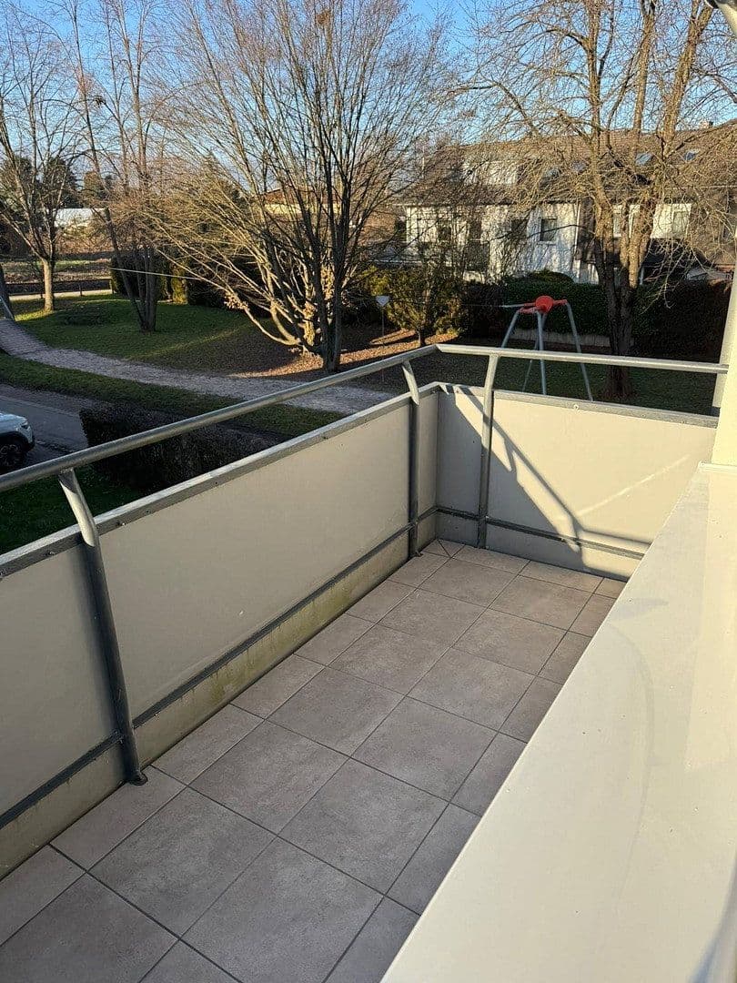 Prenájom bytu 2-izbový 62 m², Stuttgart, Bádensko-Wurttembersko Prenájom bytu 2-izbový 62 m², Stuttgart, Bádensko-Wurttembersko
