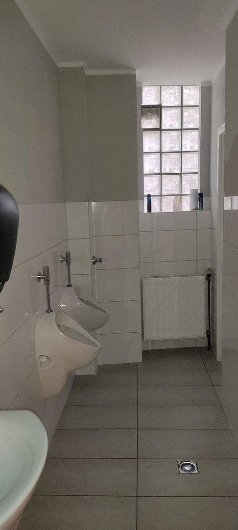 Prenájom nebytového priestoru 120 m², Hagen, Severné Porýnie - Westfálsko Prenájom nebytového priestoru 120 m², Hagen, Severné Porýnie - Westfálsko