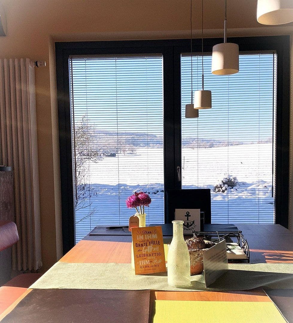 Predaj domu 225 m², pozemek 591 m², Tiefenbronn, Bádensko-Wurttembersko Predaj domu 225 m², pozemek 591 m², Tiefenbronn, Bádensko-Wurttembersko