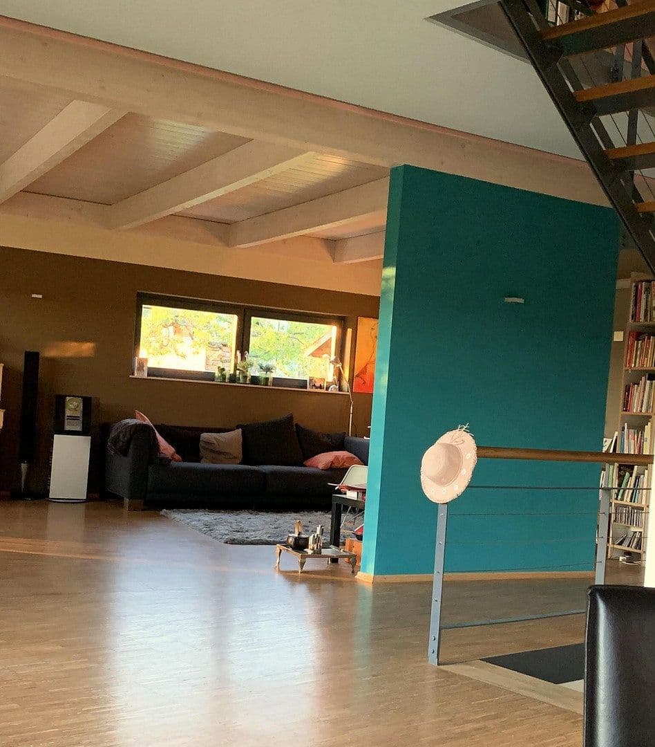 Predaj domu 225 m², pozemek 591 m², Tiefenbronn, Bádensko-Wurttembersko Predaj domu 225 m², pozemek 591 m², Tiefenbronn, Bádensko-Wurttembersko