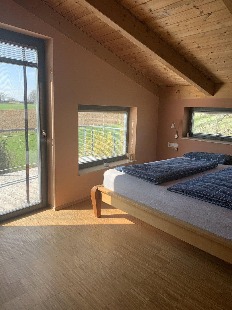 Predaj domu 225 m², pozemek 591 m², Tiefenbronn, Bádensko-Wurttembersko Predaj domu 225 m², pozemek 591 m², Tiefenbronn, Bádensko-Wurttembersko