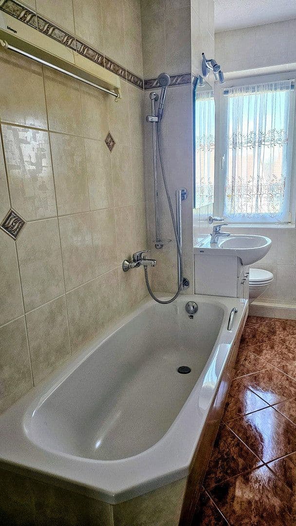 Predaj bytu 3-izbový 58 m², Rudolf-Breitscheid-Straße 22, Gersdorf, Sasko Predaj bytu 3-izbový 58 m², Rudolf-Breitscheid-Straße 22, Gersdorf, Sasko
