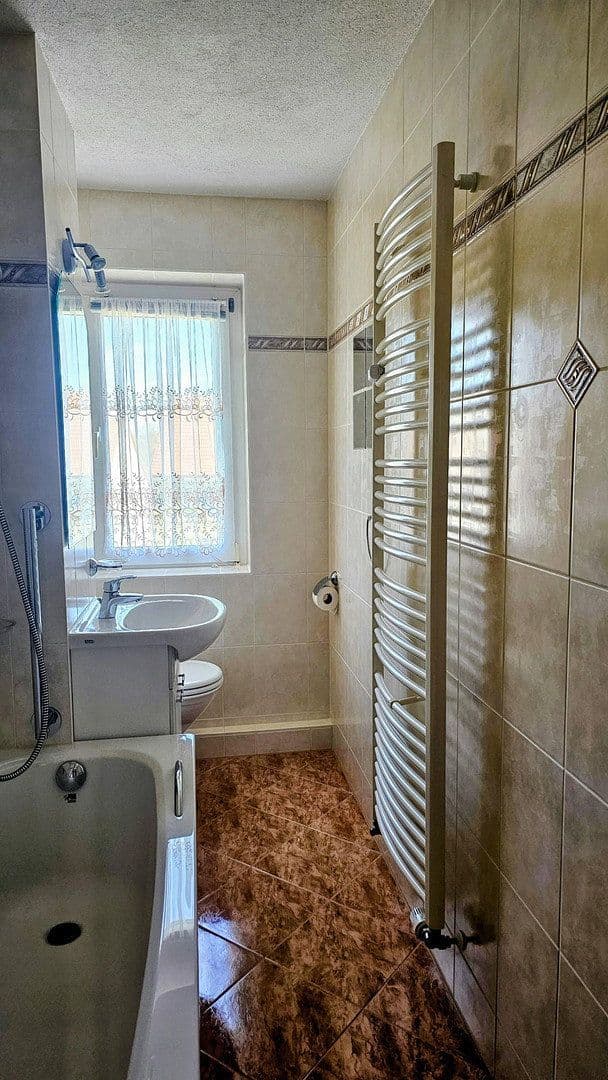 Predaj bytu 3-izbový 58 m², Rudolf-Breitscheid-Straße 22, Gersdorf, Sasko Predaj bytu 3-izbový 58 m², Rudolf-Breitscheid-Straße 22, Gersdorf, Sasko