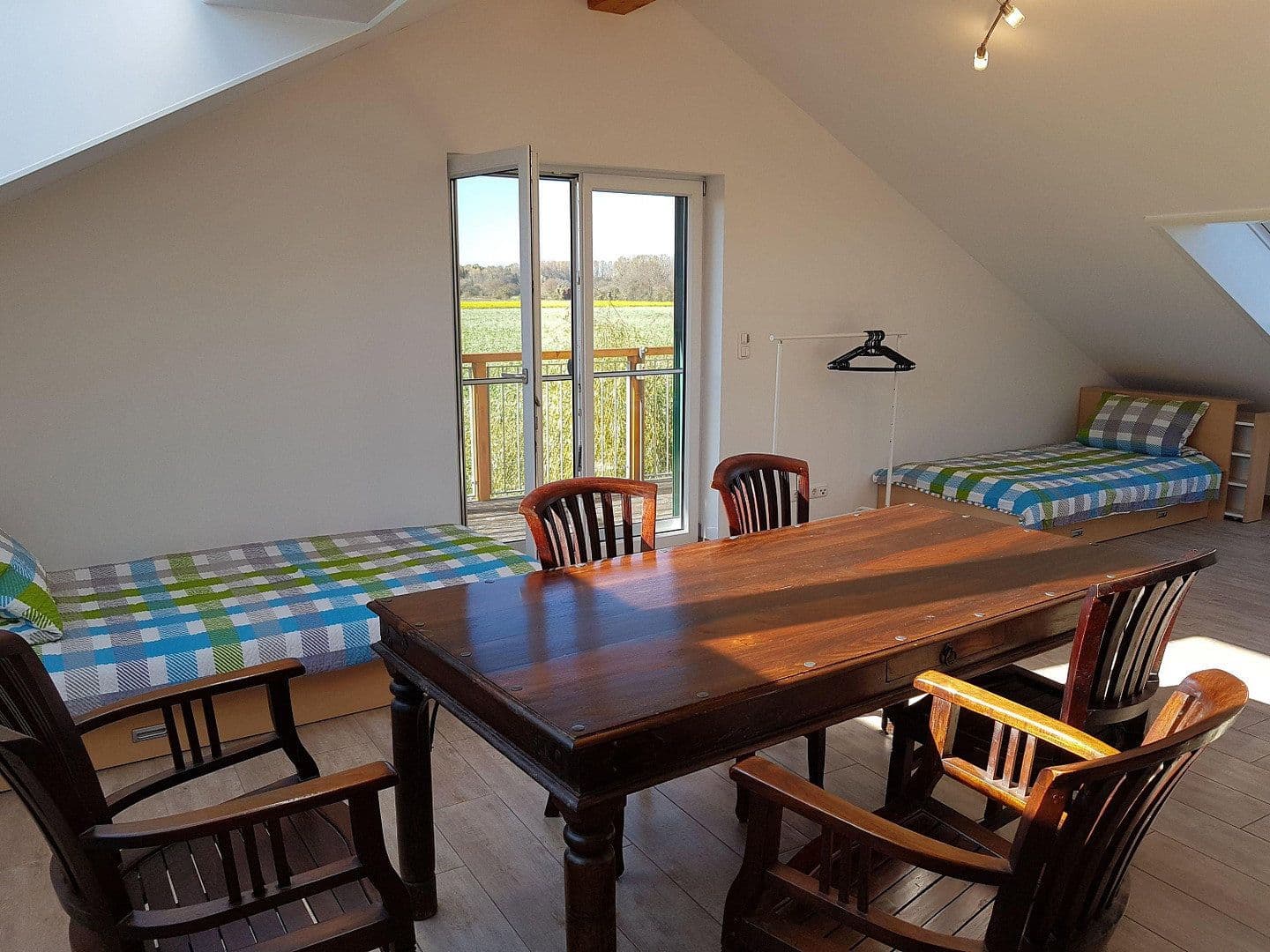 Predaj domu 185 m², pozemek 806 m², München, Bavorsko Predaj domu 185 m², pozemek 806 m², München, Bavorsko