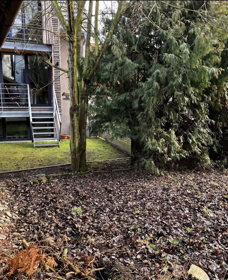 Prenájom bytu 3-izbový 81 m², Tübingen, Bádensko-Wurttembersko Prenájom bytu 3-izbový 81 m², Tübingen, Bádensko-Wurttembersko