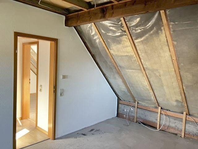 Prenájom bytu 3-izbový 81 m², Tübingen, Bádensko-Wurttembersko Prenájom bytu 3-izbový 81 m², Tübingen, Bádensko-Wurttembersko