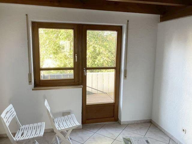 Prenájom bytu 3-izbový 81 m², Tübingen, Bádensko-Wurttembersko Prenájom bytu 3-izbový 81 m², Tübingen, Bádensko-Wurttembersko