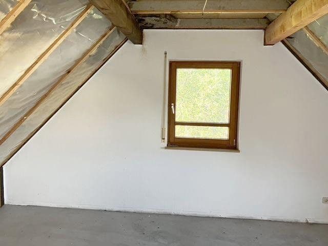 Prenájom bytu 3-izbový 81 m², Tübingen, Bádensko-Wurttembersko Prenájom bytu 3-izbový 81 m², Tübingen, Bádensko-Wurttembersko