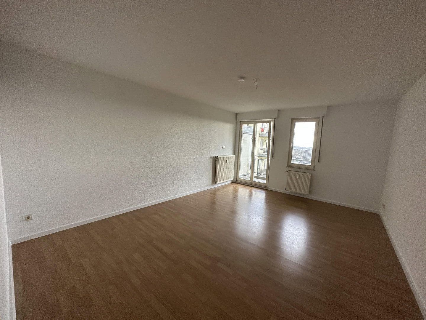 Prenájom bytu 2-izbový 64 m², Königstr. 41, Remscheid, Severné Porýnie - Westfálsko Prenájom bytu 2-izbový 64 m², Königstr. 41, Remscheid, Severné Porýnie - Westfálsko