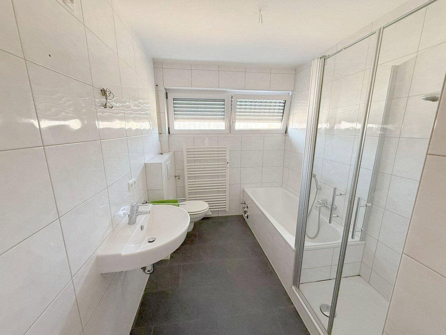 Prenájom bytu 4-izbový 104 m², Fürth, Bavorsko Prenájom bytu 4-izbový 104 m², Fürth, Bavorsko