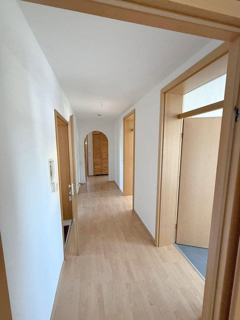 Prenájom bytu 4-izbový 104 m², Fürth, Bavorsko Prenájom bytu 4-izbový 104 m², Fürth, Bavorsko