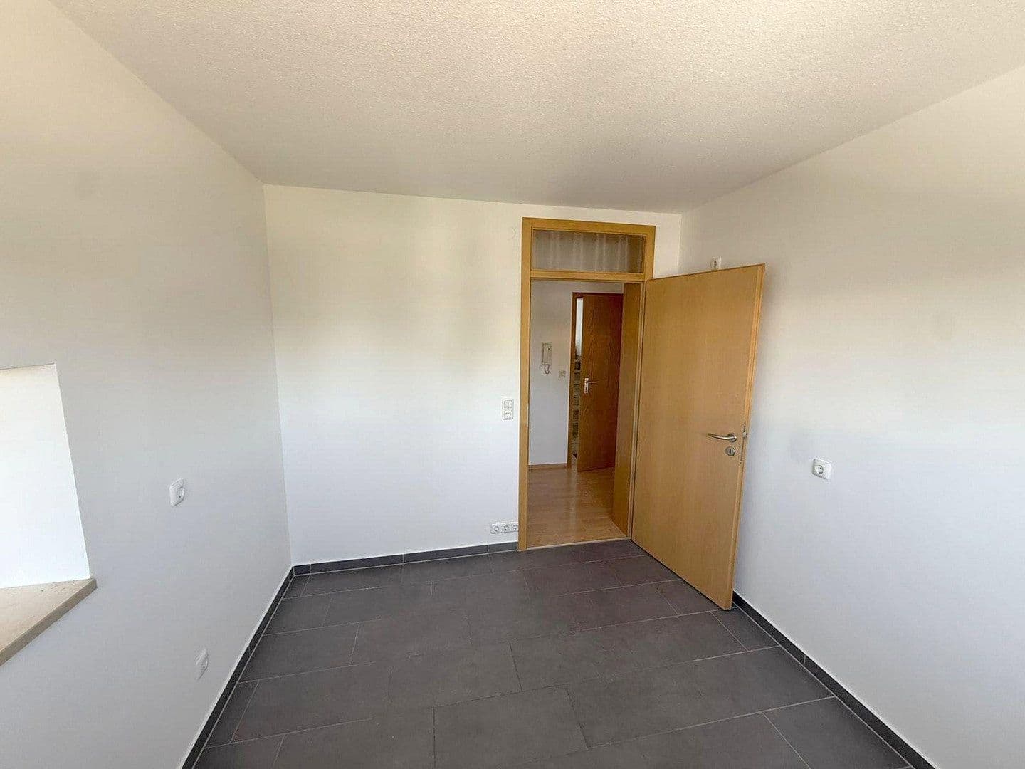 Prenájom bytu 4-izbový 104 m², Fürth, Bavorsko Prenájom bytu 4-izbový 104 m², Fürth, Bavorsko