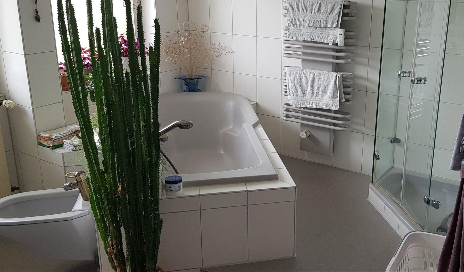 Prenájom bytu 4-izbový 138 m², Stuttgart, Bádensko-Wurttembersko Prenájom bytu 4-izbový 138 m², Stuttgart, Bádensko-Wurttembersko