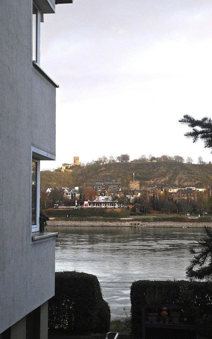 Predaj bytu 4-izbový 75 m², Brunnenstr., Koblenz - Stolzenfels KRIPP, Porýnie-Falcko Predaj bytu 4-izbový 75 m², Brunnenstr., Koblenz - Stolzenfels KRIPP, Porýnie-Falcko