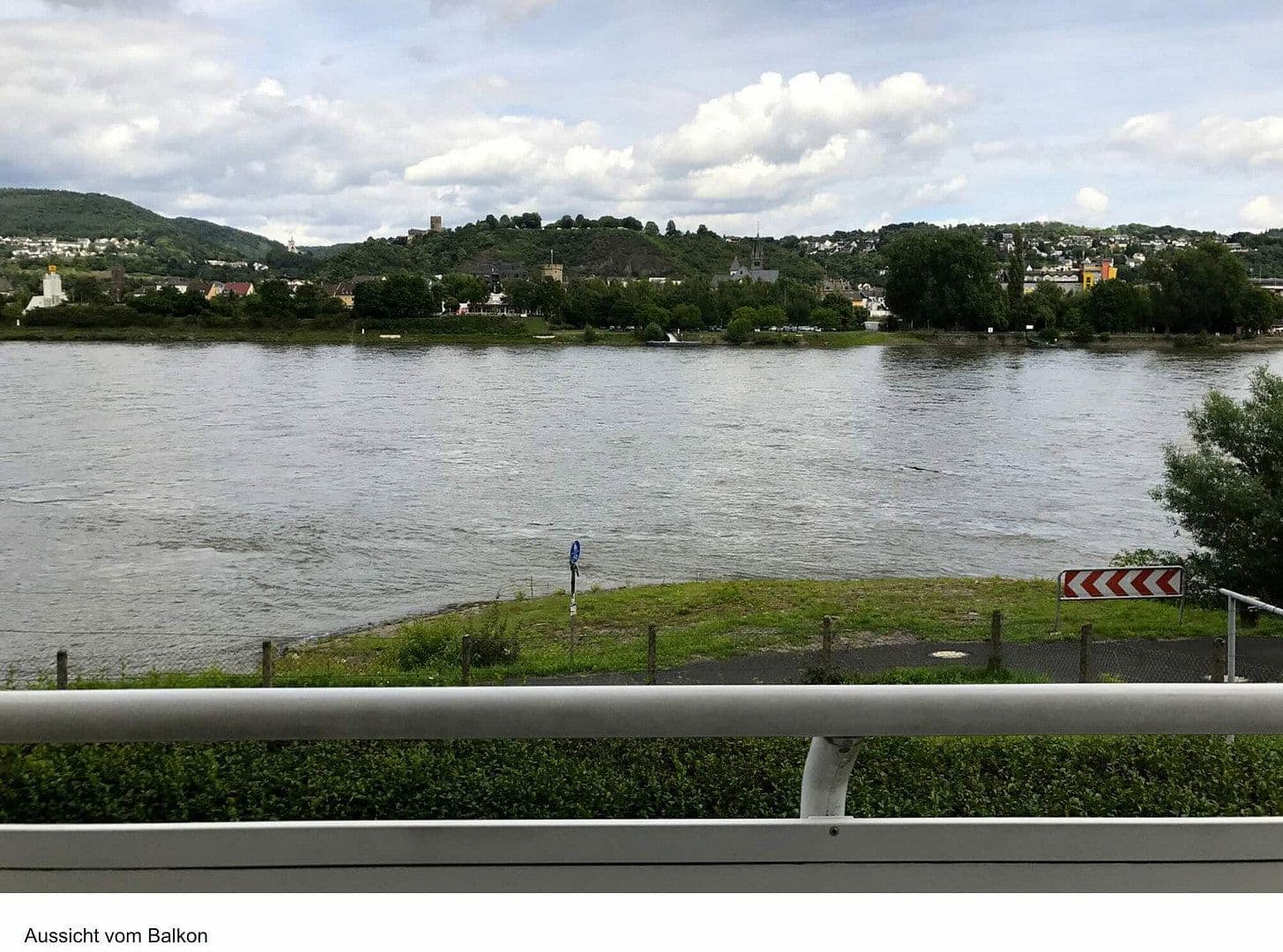 Predaj bytu 4-izbový 75 m², Brunnenstr., Koblenz - Stolzenfels KRIPP, Porýnie-Falcko Predaj bytu 4-izbový 75 m², Brunnenstr., Koblenz - Stolzenfels KRIPP, Porýnie-Falcko