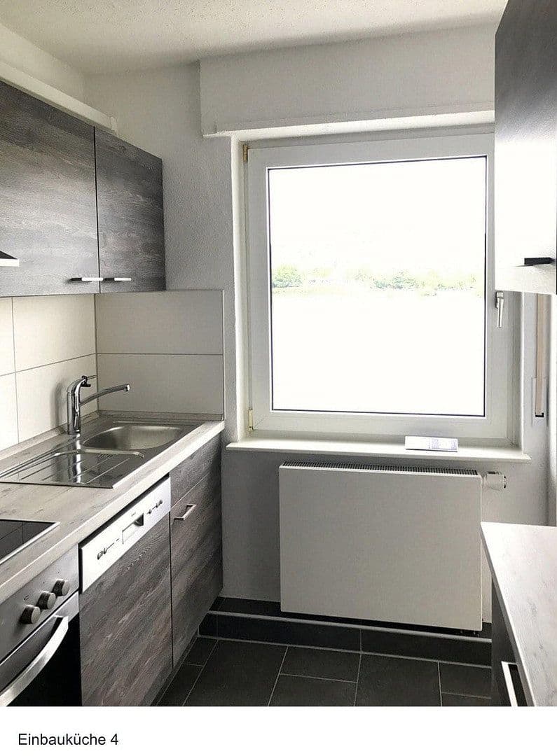 Predaj bytu 4-izbový 75 m², Brunnenstr., Koblenz - Stolzenfels KRIPP, Porýnie-Falcko Predaj bytu 4-izbový 75 m², Brunnenstr., Koblenz - Stolzenfels KRIPP, Porýnie-Falcko