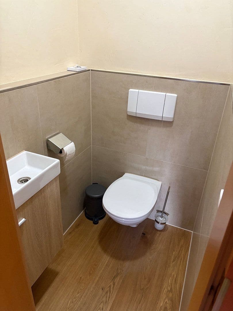 Prenájom bytu 3-izbový 91 m², Kirchplatz 29, Ehrwald, Tirolsko Prenájom bytu 3-izbový 91 m², Kirchplatz 29, Ehrwald, Tirolsko