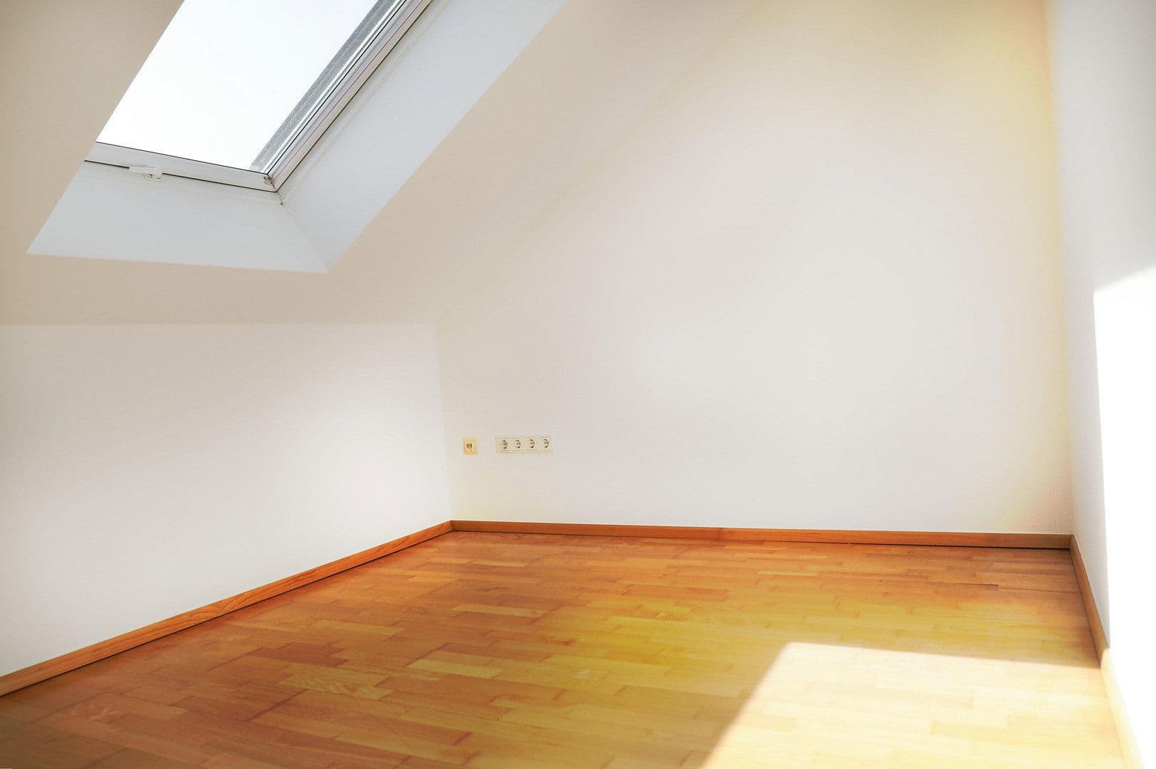 Predaj bytu 4-izbový 88 m², Gaimersheim, Bavorsko Predaj bytu 4-izbový 88 m², Gaimersheim, Bavorsko