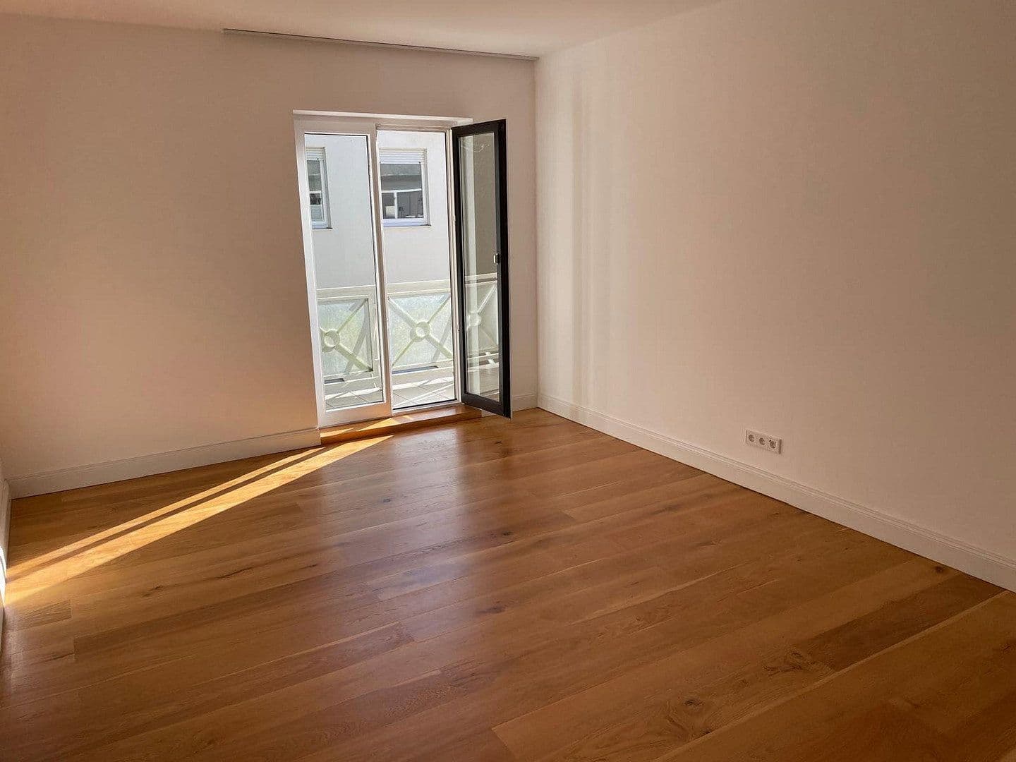 Predaj bytu 3-izbový 94 m², Werderstr.26, Baden-Baden, Bádensko-Wurttembersko Predaj bytu 3-izbový 94 m², Werderstr.26, Baden-Baden, Bádensko-Wurttembersko