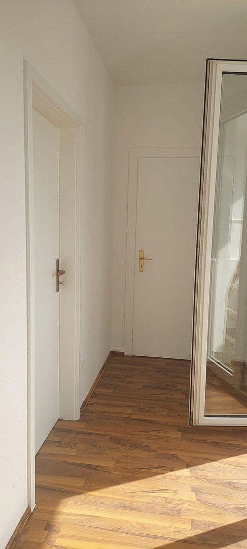 Prenájom bytu 18 m², Düsseldorf, Severné Porýnie - Westfálsko Prenájom bytu 18 m², Düsseldorf, Severné Porýnie - Westfálsko
