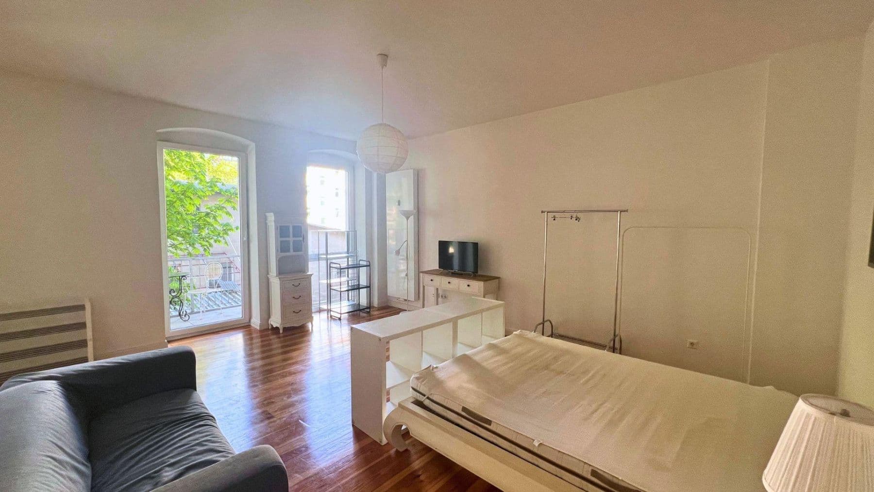 Prenájom bytu 1-izbový 46 m², Grünberger Straße 47, Berlin, Berlín Prenájom bytu 1-izbový 46 m², Grünberger Straße 47, Berlin, Berlín