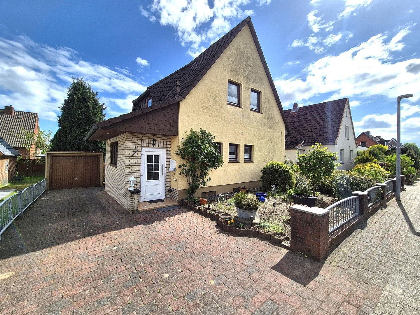 Predaj domu 82 m², pozemek 509 m², Hügelweg, Stade, Dolné Sasko Predaj domu 82 m², pozemek 509 m², Hügelweg, Stade, Dolné Sasko
