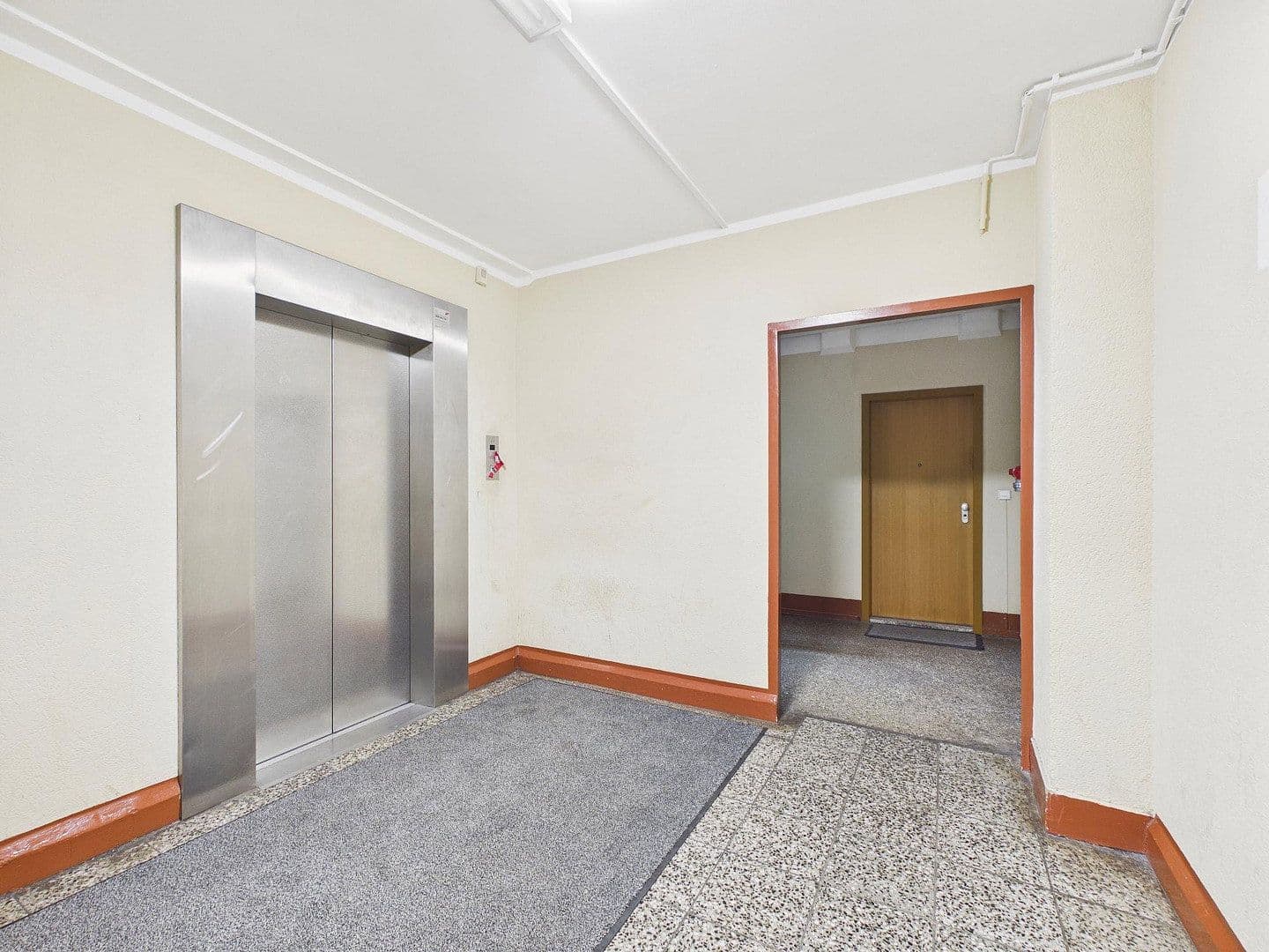 Predaj bytu 6-izbový 96 m², Lion-Feuchtwanger-Straße 52, Berlin, Berlín Predaj bytu 6-izbový 96 m², Lion-Feuchtwanger-Straße 52, Berlin, Berlín