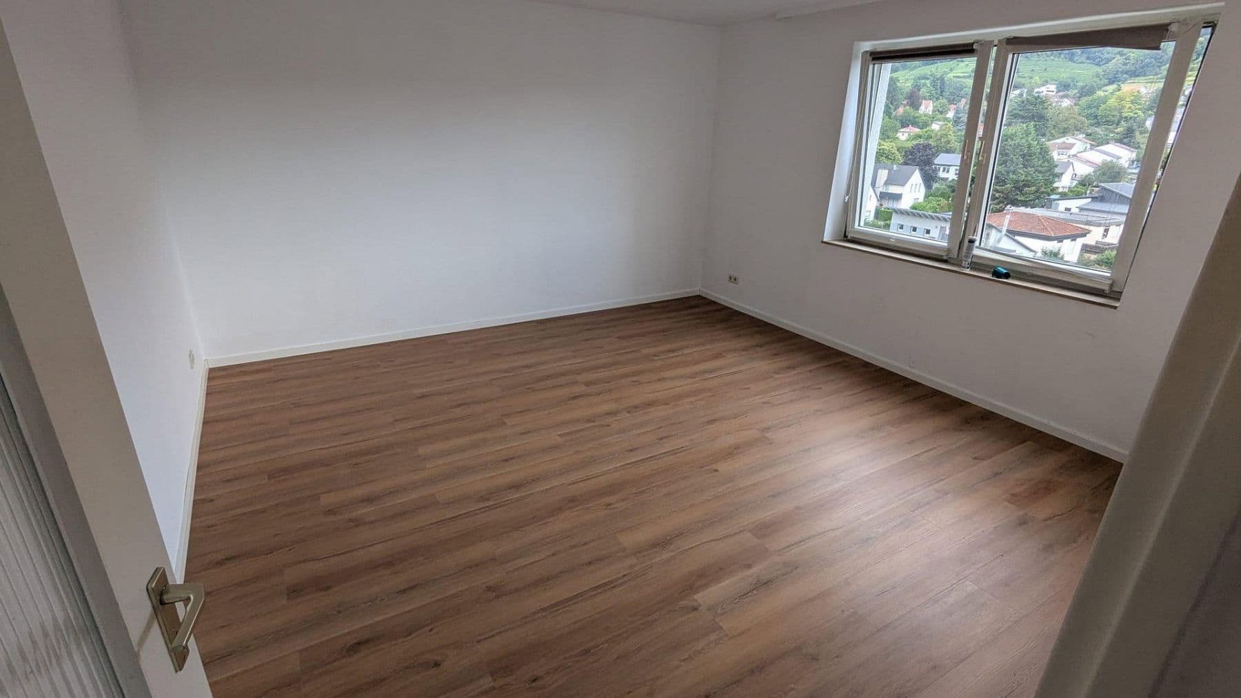 Prenájom bytu 3-izbový 74 m², Fasanenweg 12, Bensheim, Hesensko Prenájom bytu 3-izbový 74 m², Fasanenweg 12, Bensheim, Hesensko