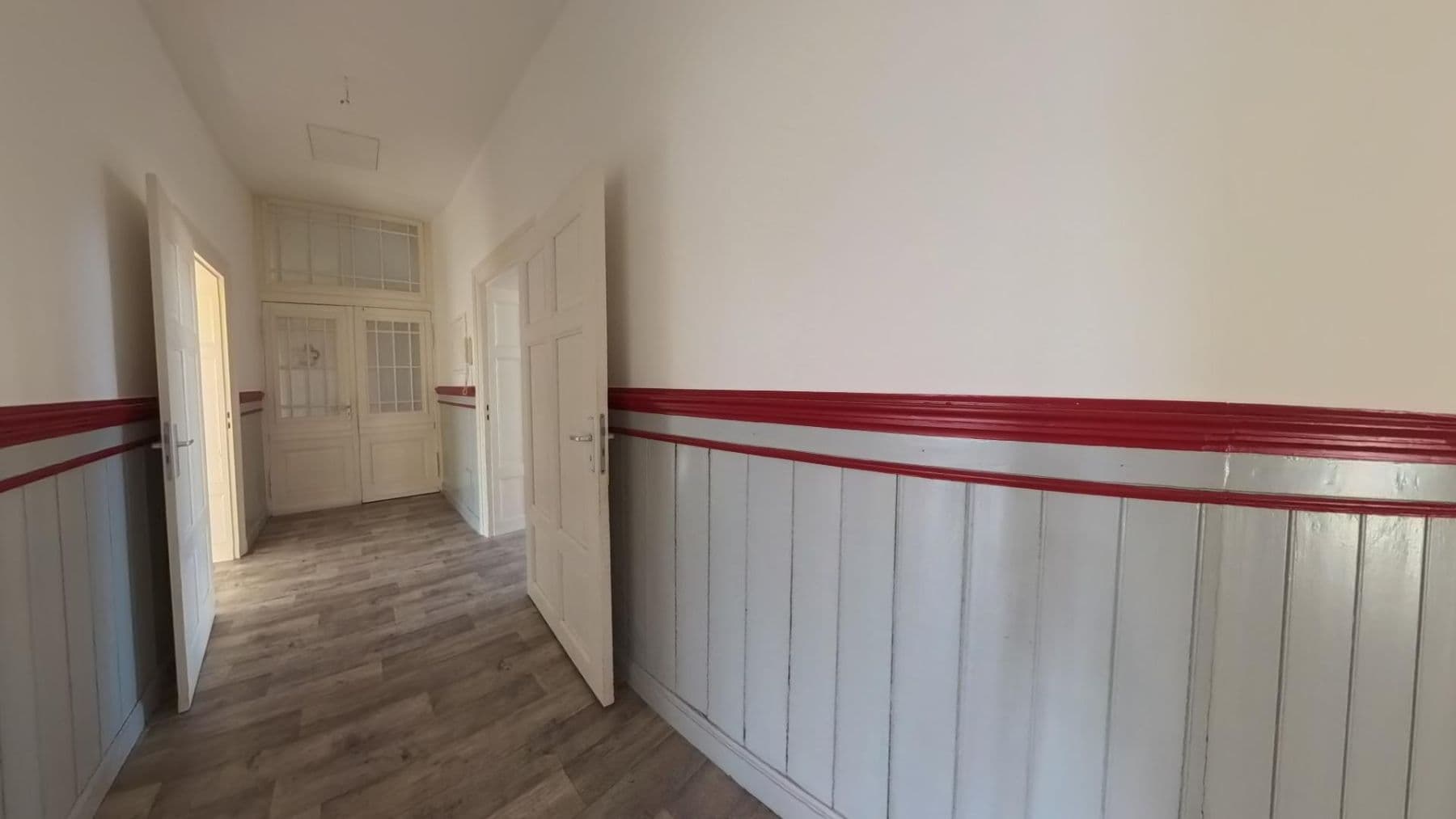Prenájom bytu 7-izbový 160 m², Johannisstrasse 22, Mühlhausen/Thüringen, Durínsko Prenájom bytu 7-izbový 160 m², Johannisstrasse 22, Mühlhausen/Thüringen, Durínsko